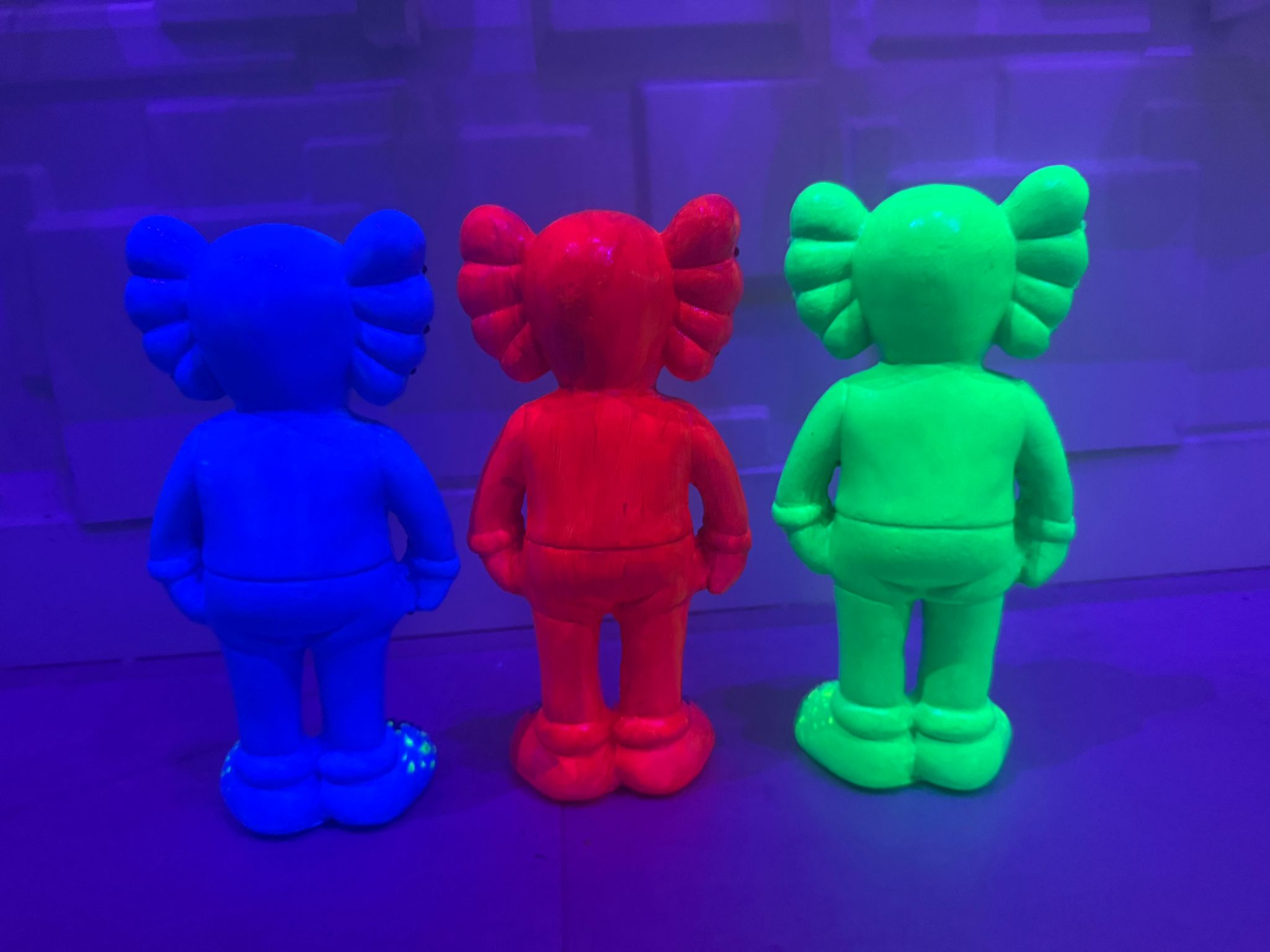 🟢 Neon Trinity Companion – 10” Blacklight Edition